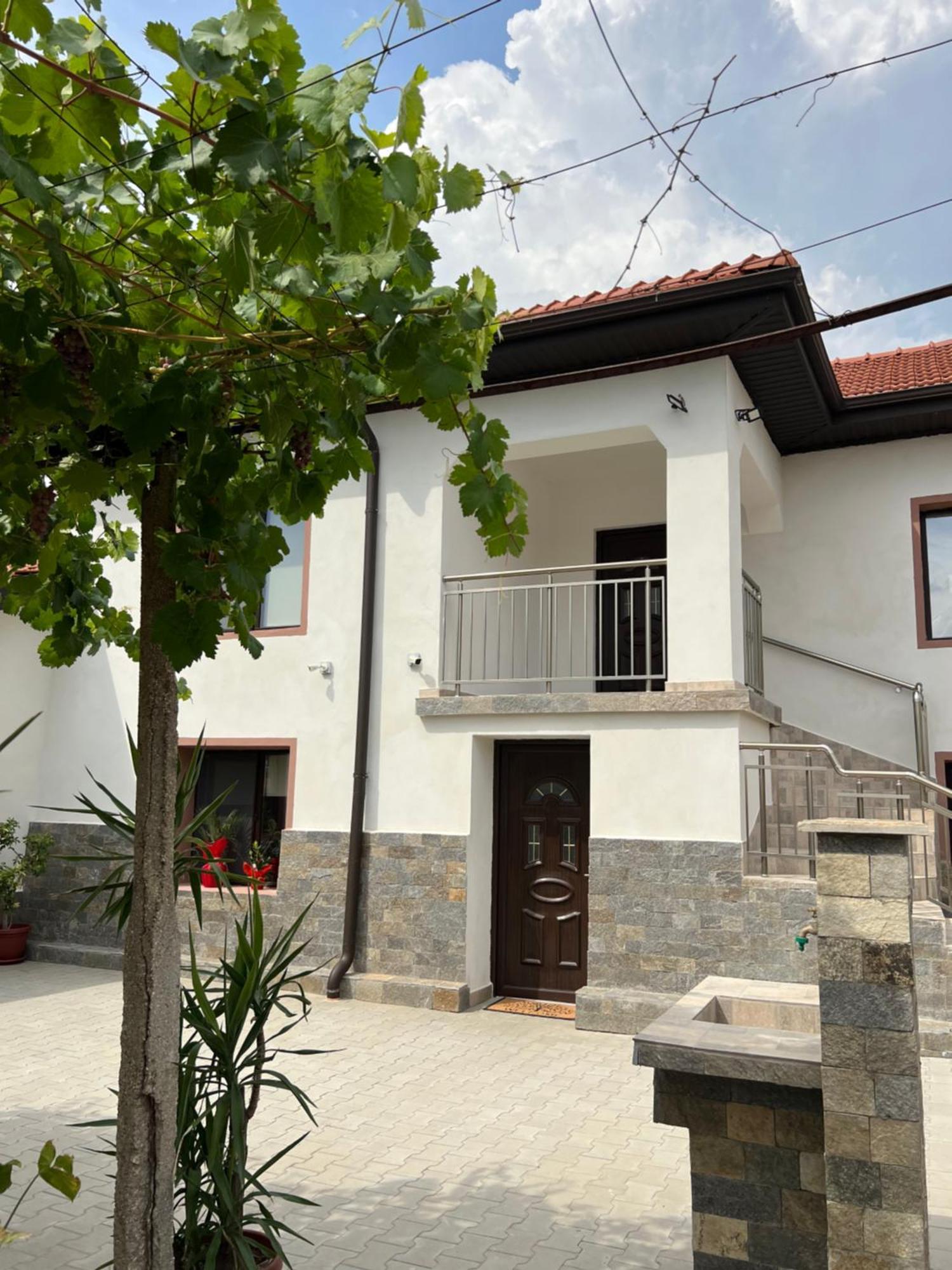 Къща За Гости Бадови Hisarya Exterior photo
